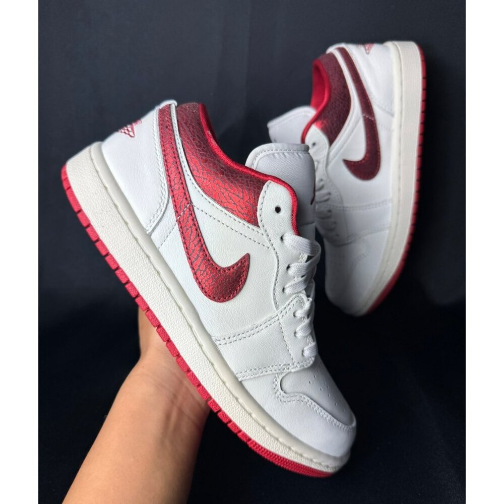❤️ H122- SIZE 6.5 WOMEN'S NIKE AIR JORDAN 1 LOW SE SAIL/REAM RED HJ9338 106